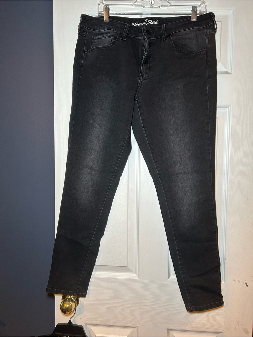 Universal Thread Black Mid Rise Skinny Jeans with Faded Detail
